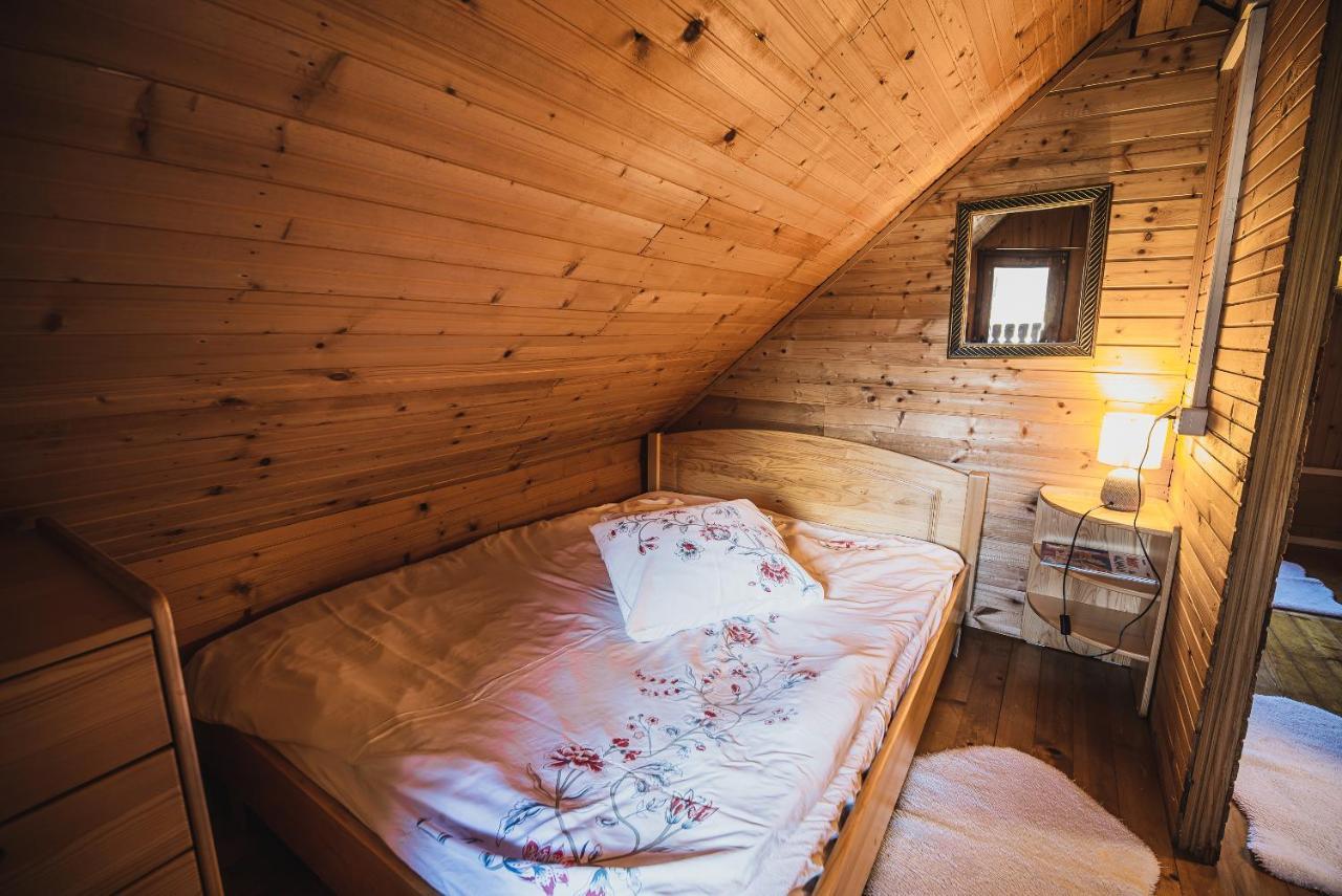 Wooden Cabin Zurej With Hot Tub Bukovje v Babni Gori 외부 사진