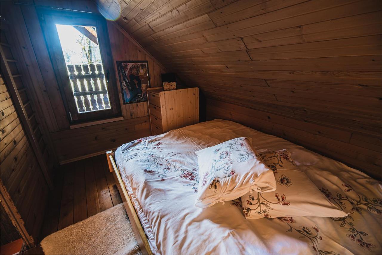 Wooden Cabin Zurej With Hot Tub Bukovje v Babni Gori 외부 사진